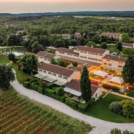 Hotel Meneghetti Wine And Winery - Relais & Chateaux Bale